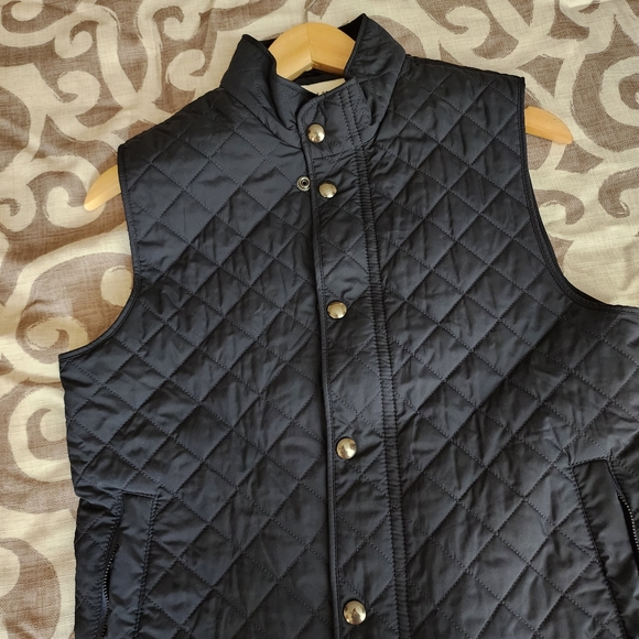 Club Monaco Quilted Button Down Vest - Picture 9 of 10